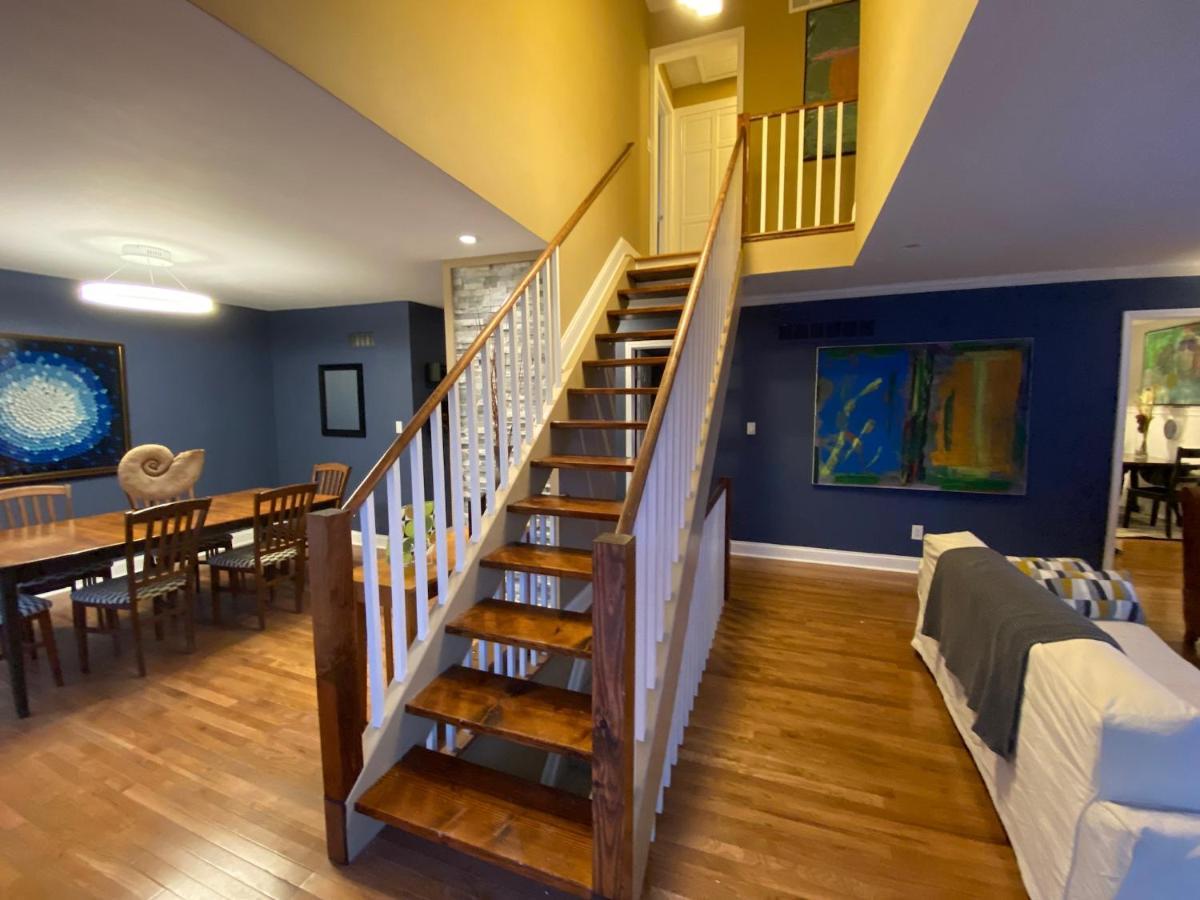 Here It Is! Cool Cape Cod-3 Br-2.5 Bath-12 Guests โอเลเธอ ภายนอก รูปภาพ