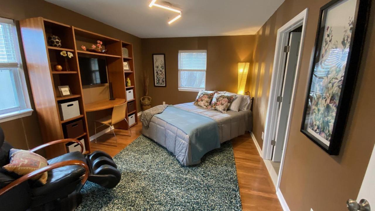 Here It Is! Cool Cape Cod-3 Br-2.5 Bath-12 Guests โอเลเธอ ภายนอก รูปภาพ