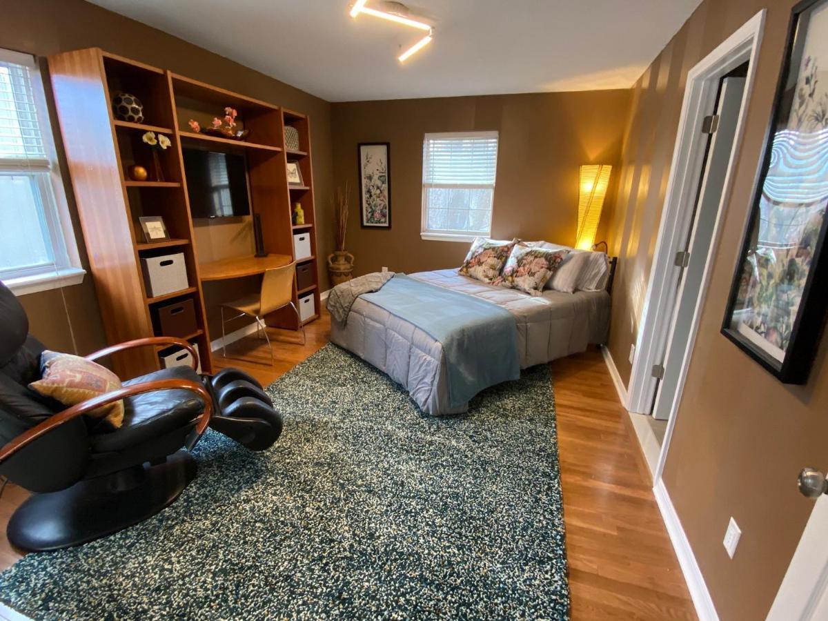 Here It Is! Cool Cape Cod-3 Br-2.5 Bath-12 Guests โอเลเธอ ภายนอก รูปภาพ