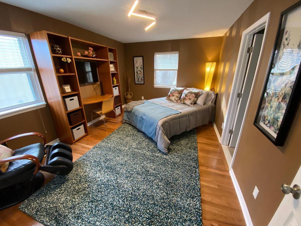 Here It Is! Cool Cape Cod-3 Br-2.5 Bath-12 Guests โอเลเธอ ภายนอก รูปภาพ